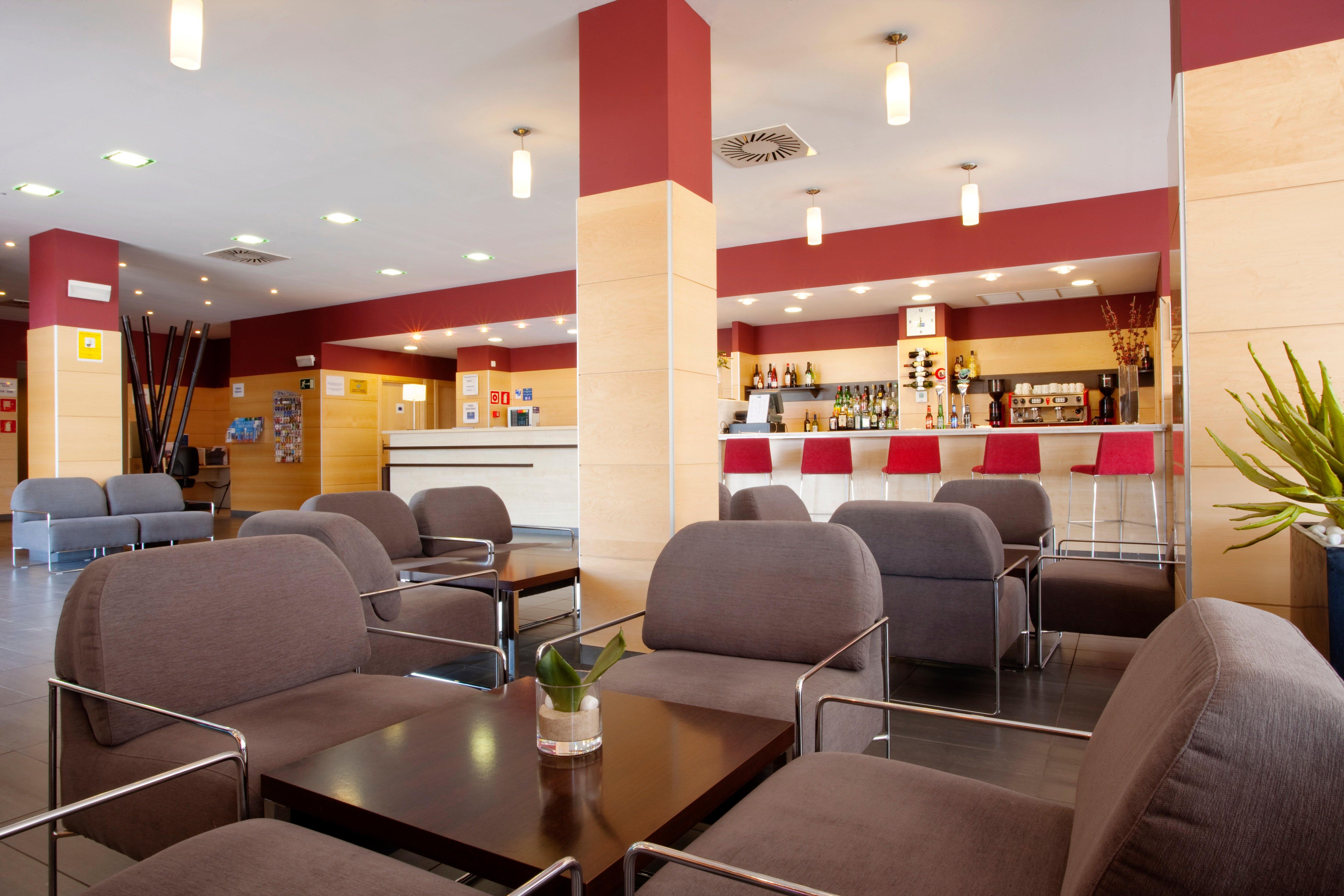 马拉加机场智选假日酒店 餐厅 照片